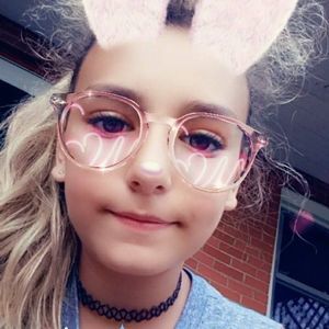 Meet your Posher, Layla